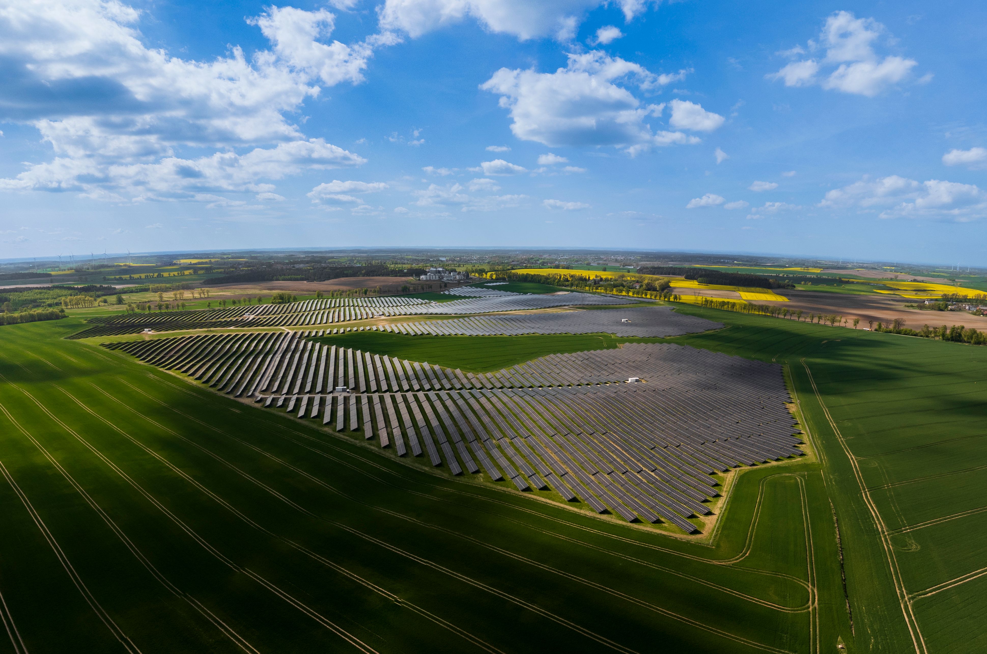 Çalık Renewables with strategic investment in Poland acquiring a 255 MW photovoltaic portfolio from PAD RES Group -article-main-image